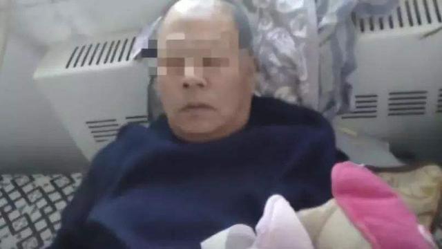 老人被当嫖客错抓，执法者应先遵纪守法