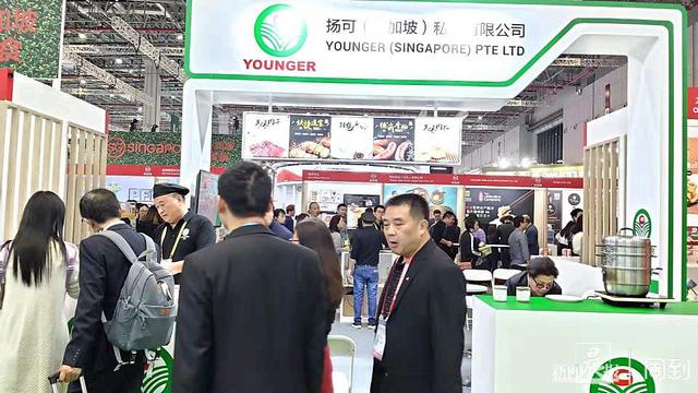 “进”美味 | 这个展台被“包围”了，就为了尝尝这款现烤猪肉脯