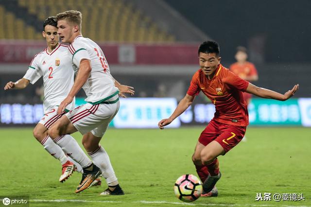 国青战新加坡必须刷净胜球！华夏01天才要扛大旗，靠他追韩国