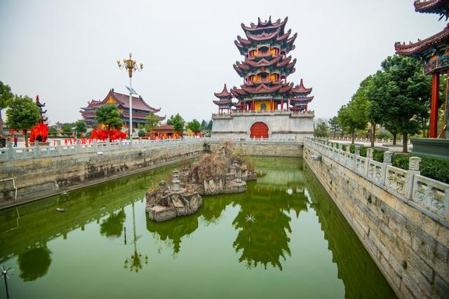 南海禅寺，亚洲最大的寺院，当地人称“小南海”，你们去过吗？