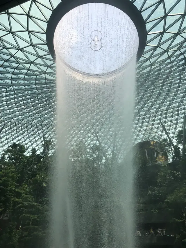 新加坡最佳最新打卡地点-星耀樟宜！