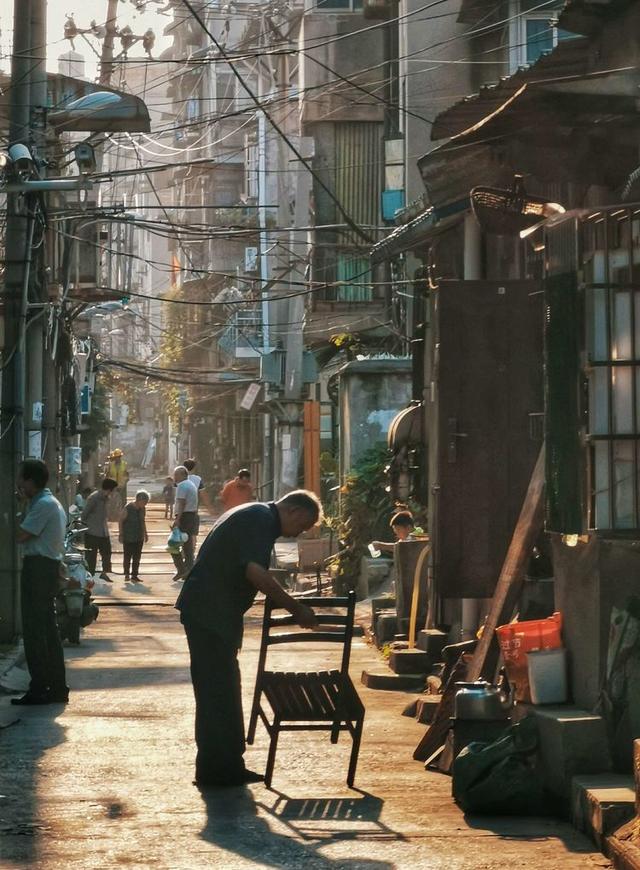 用手机，发现街头趣味