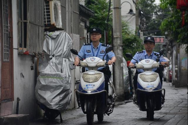 “枫桥经验”到身边：小区警民联动守家门，景点一处有事各方响应