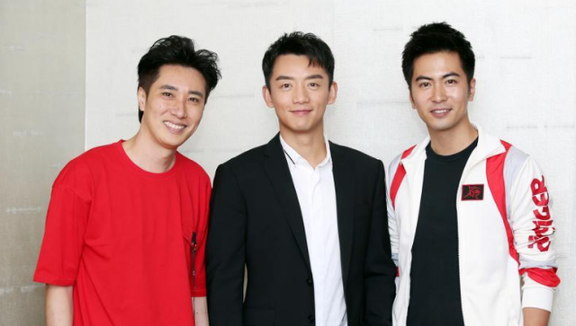 郑恺帮新加坡朋友许振荣，友情客串新加坡网络剧《水漾少年》