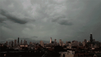 在新加坡大雨面前，魔都的暴雨算个diao……