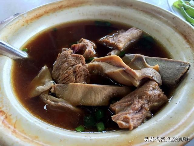 颠沛与扎根：肉骨茶值得一叹