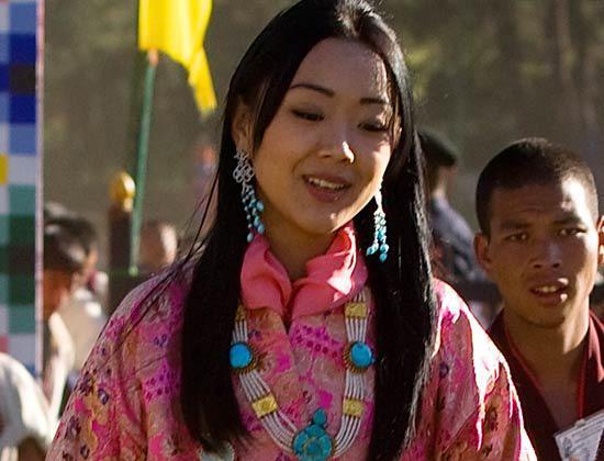 多美的眼睛，被夸能融化冰雪？不丹最美公主38岁依旧妩媚一点没变