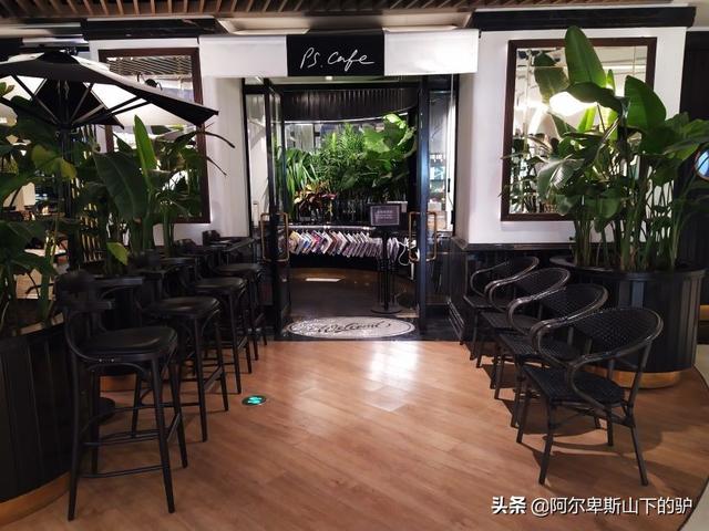 淮海路打卡孙燕姿都爱滴新加坡餐厅 P.S café