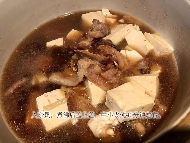 老豆腐再玩新花样，秋冬美味暖身的一品豆腐煲，来自武汉江城潮爸