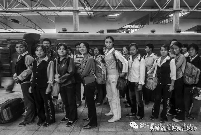 七个人的七十年《新疆相册》摄影展（6--4）