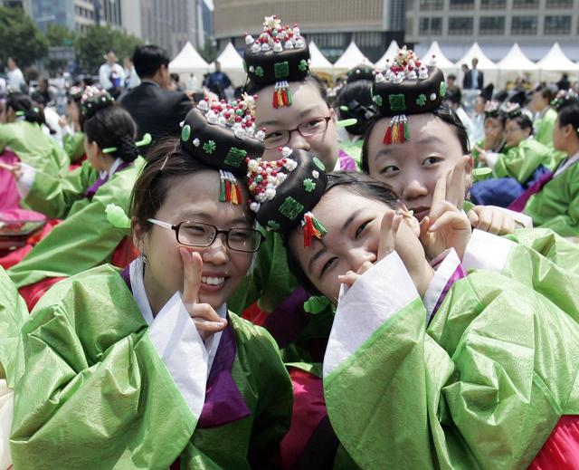 韩国女性不愿结婚，只因让她们做家务，韩国男性只好迎娶外籍新娘
