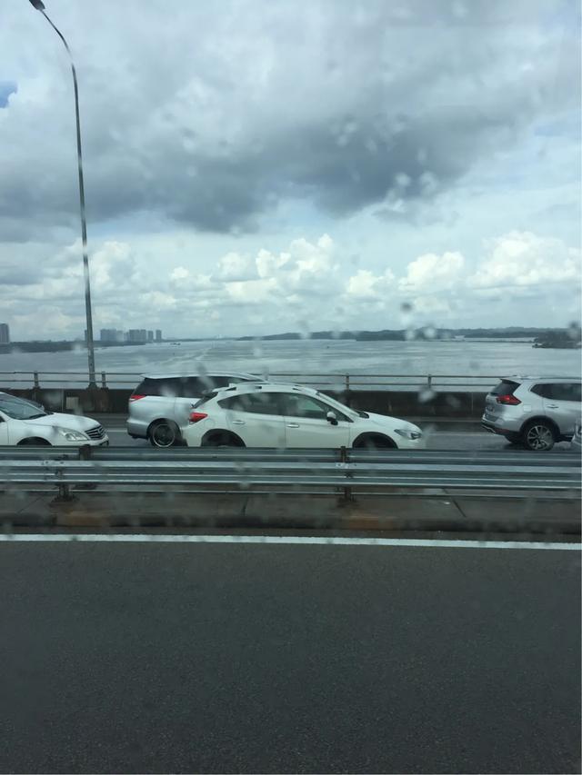 从新加坡返回马来西亚