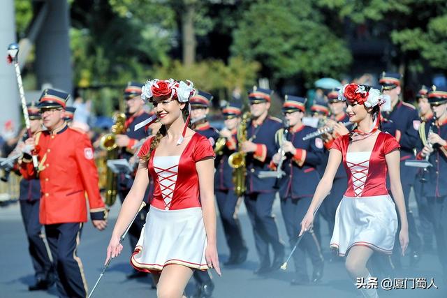 南昌国际军乐节响亮英雄城，9支国家级军乐团零距离打造嘉年华