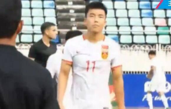 半场-国青0-0新加坡 何朕宇&刘祝润失良机