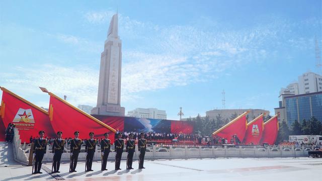 第六届南昌国际军乐节开幕 24支国内外顶级军乐团亮相英雄城