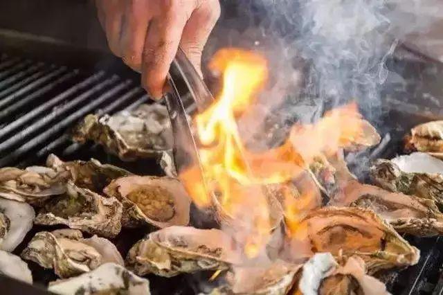 人均不过百的海鲜大餐！让你饿着扶墙进，撑得扶墙出