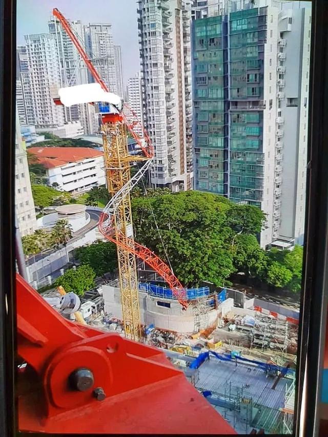 新加坡工地10层楼高塔吊坍塌致死！目击者爆料