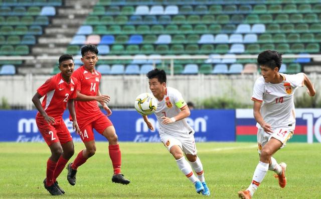 亚青赛预选赛国青2:0新加坡，两战积6分最后一轮对手赢新加坡11球