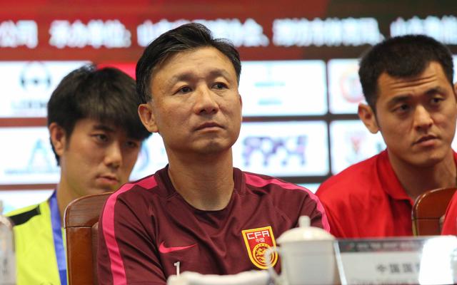 同样面对新加坡队，国青队比韩国队少赢9个球