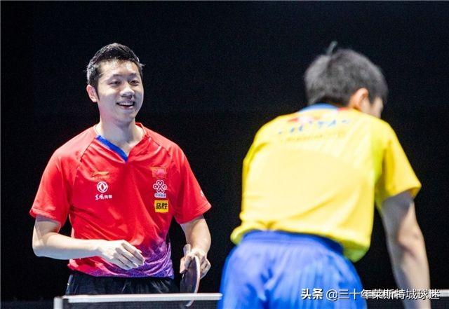 张本智和输得心服口服！向许昕低头鞠躬握手 日本人最服这种强者