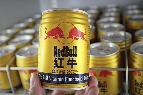 红牛之争：两位泰国巨富的中国之战