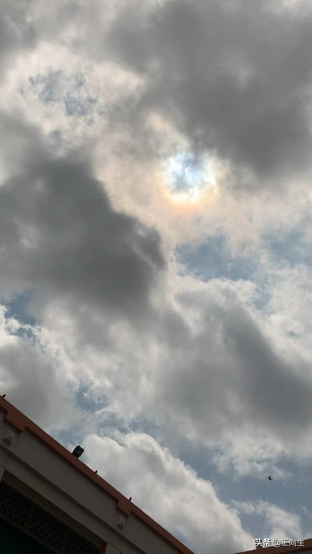 26-12-2019年，新加坡拍的日食