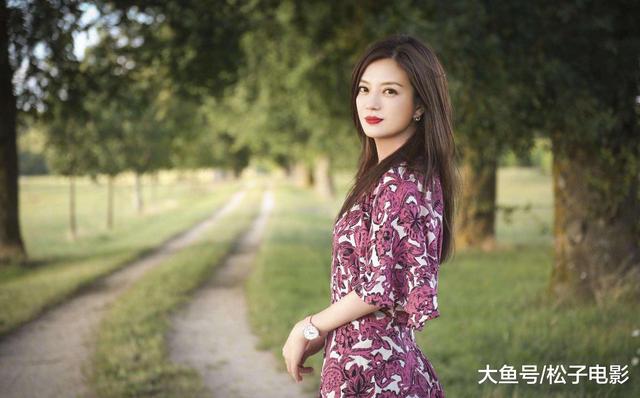 2个月前赵薇夫妇以45亿身价上榜《胡润百富榜》，会欠债2亿不还吗