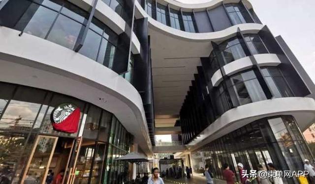 投资1000万美元！柬埔寨西港首家购物中心开业