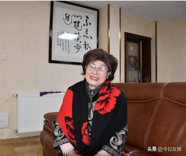 孕妇肚子出奇大，原是有个26斤的卵巢囊肿！这个医生还是靠触摸确诊的