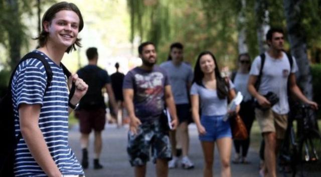 华生来澳后连跳两级！澳中教育制度对比