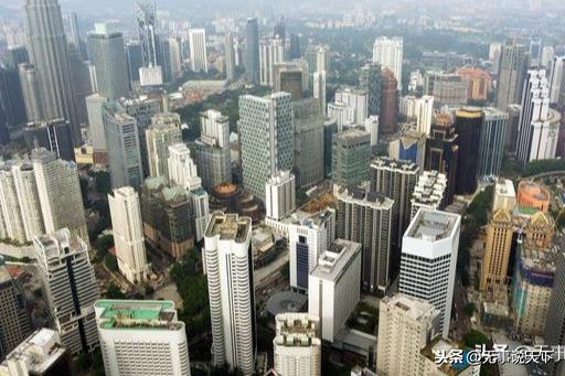 去美元化的国家越来越多，美元走下神坛，美国人无法躺着赚钱了