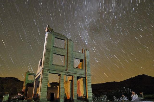 陪你去看唯美流星雨！各国流星雨美景盘点