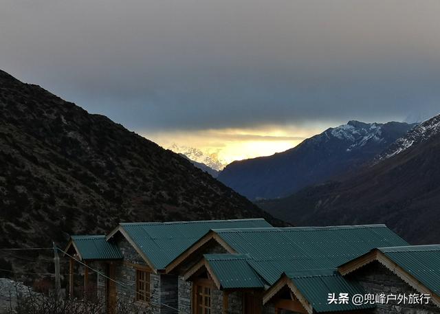 行走安娜普尔纳环线，朝仰雪山群峰（尼泊尔ACT徒步｜美图+攻略）