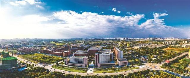 成都温江：四大创新 深化行政审批改革