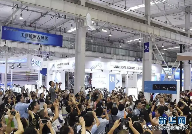 锡盟听障少年在世界机器人界的奥运会上夺得第一