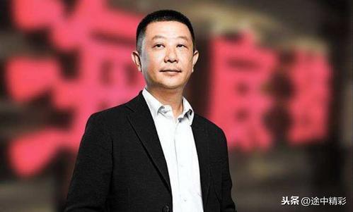 他电焊工出身，逆袭成就千亿火锅帝国，当年跟他的服务员身价30亿