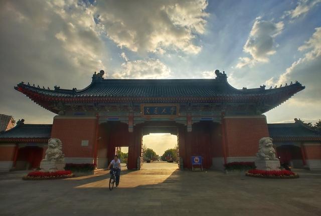 上海交通大学安泰经济与管理学院导师介绍（六）