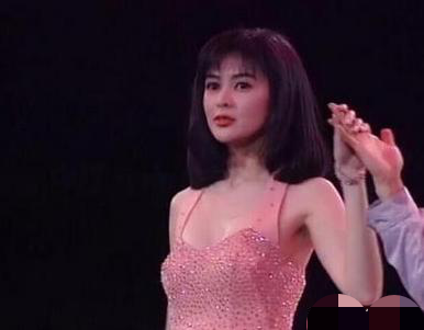 令全香港贵妇都畏惧的关之琳，年轻绝美，心肠却狠毒？