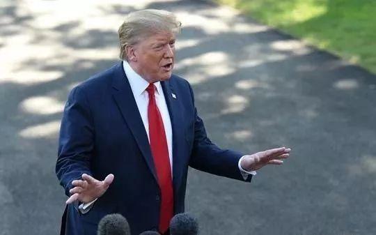 吴健：围绕弹劾两党展开激烈党争 美国社会成最大输家