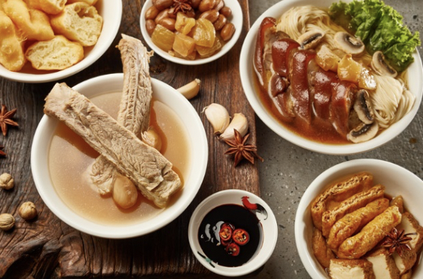新晋！新加坡潮式风味肉骨茶、海南鸡饭来上海了