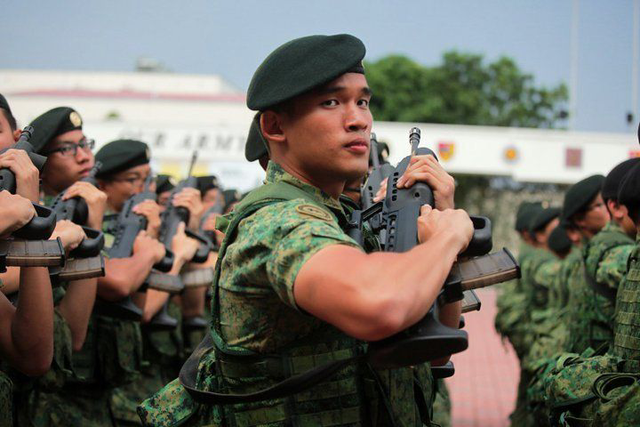 华人小国欲带枪投靠美国？主动献上海军基地，可直接封锁咽喉海峡