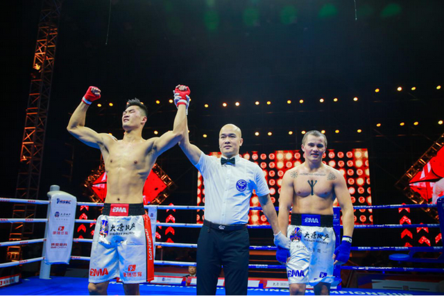 亚洲拳王大满贯福州站 董文龙携手两位00后为中国军团拿下三胜