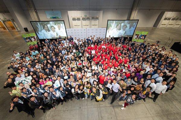 金沙中国为洁世制作40,000个卫生福袋