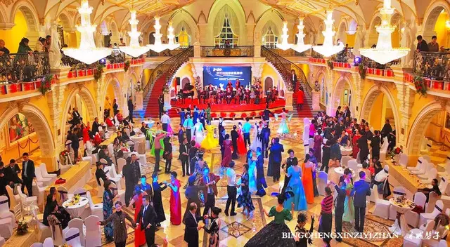 伏尔加新年音乐舞会，来自俄罗斯宫廷的问候