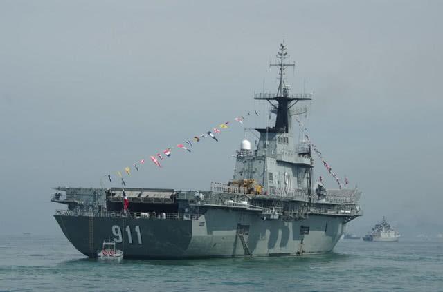 欧洲航母过气了，泰国军迷喜迎中国新巨舰，欲重返东南亚海军巅峰