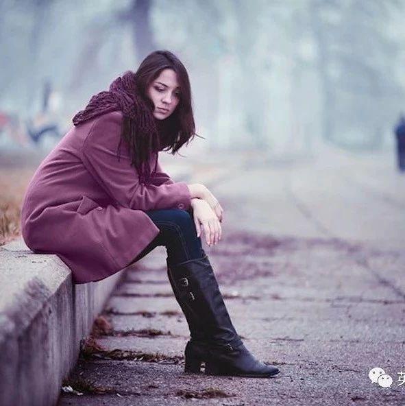 被暗恋对象表白后就立即失去兴趣。他们是性单恋者，只能暗恋无法恋爱