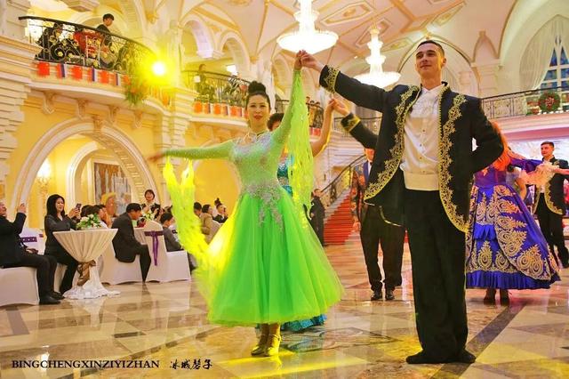 伏尔加新年音乐舞会，来自俄罗斯宫廷的问候