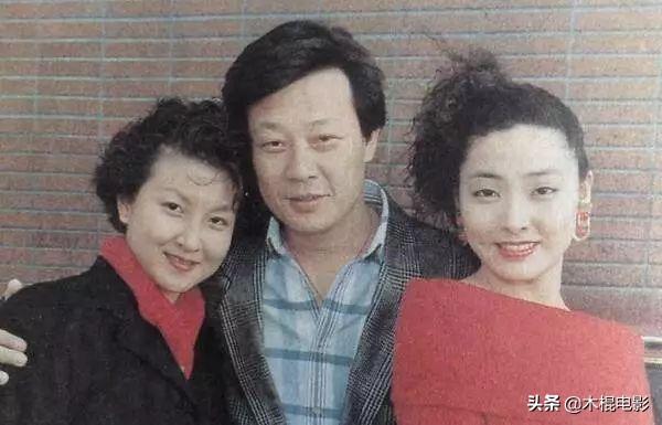 66岁台湾知名演员，他“一夫双妻”是公开秘密，还曾包养三奶？