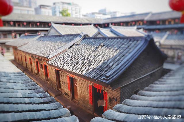 有钱的广东客家烟草大亨，建豪宅邀族人白住250年，分文不取