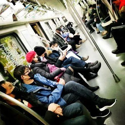 武汉肺炎：请不要感到羞耻，和身边的人聊聊你的恐惧吧